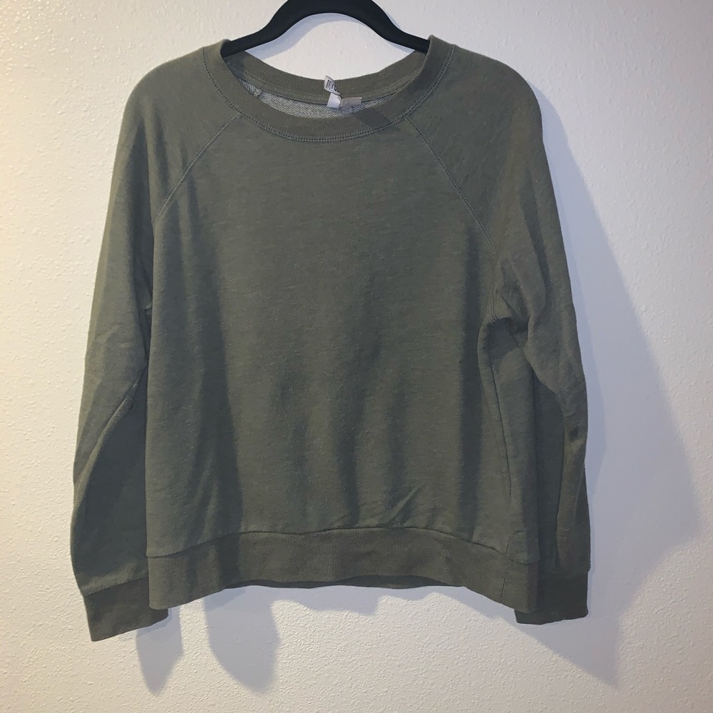 Long Sleeve Crew Neck Sweatshirt